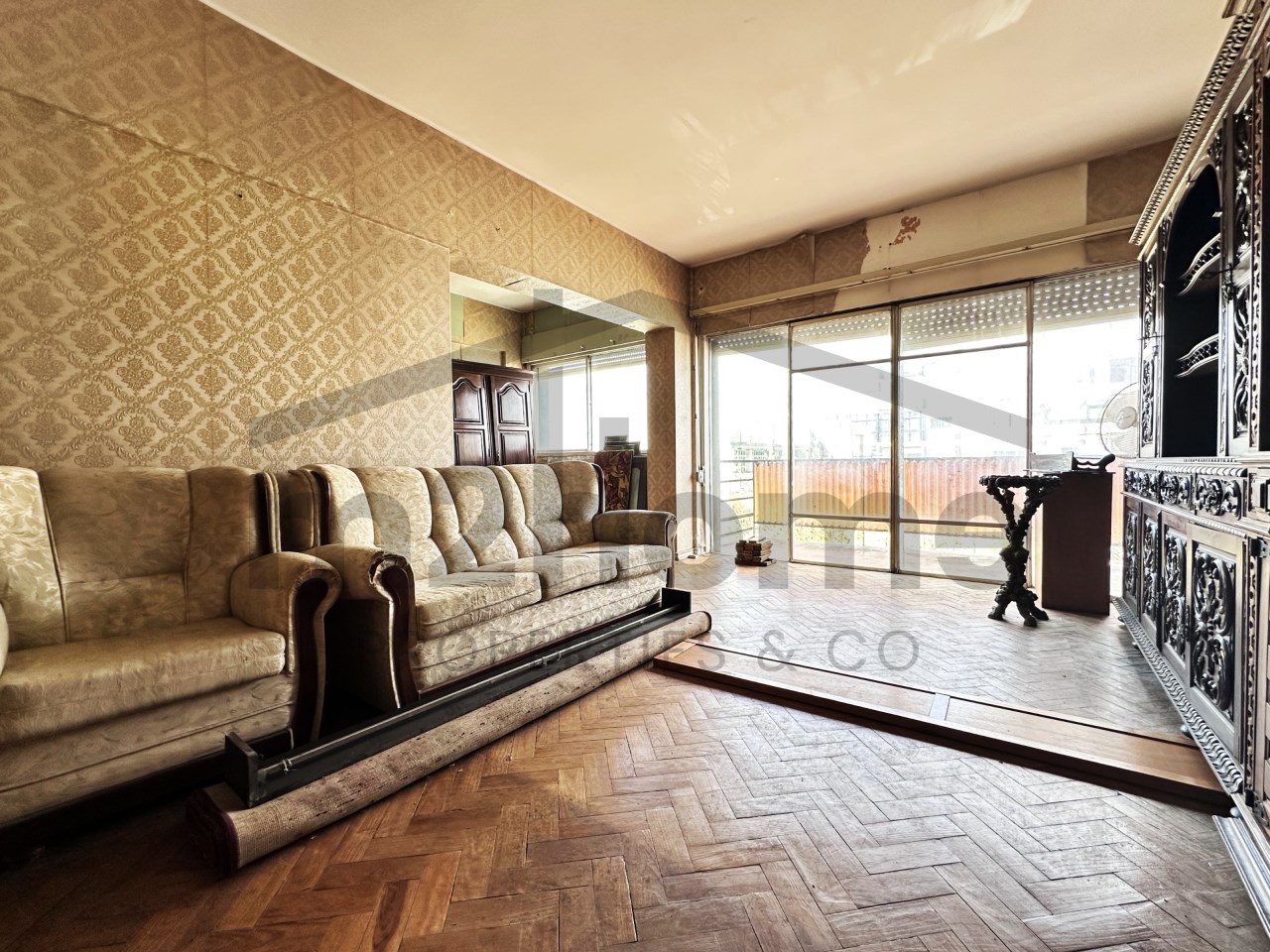 APARTAMENTO T4 - BAIRRO NORTON DE MATOS