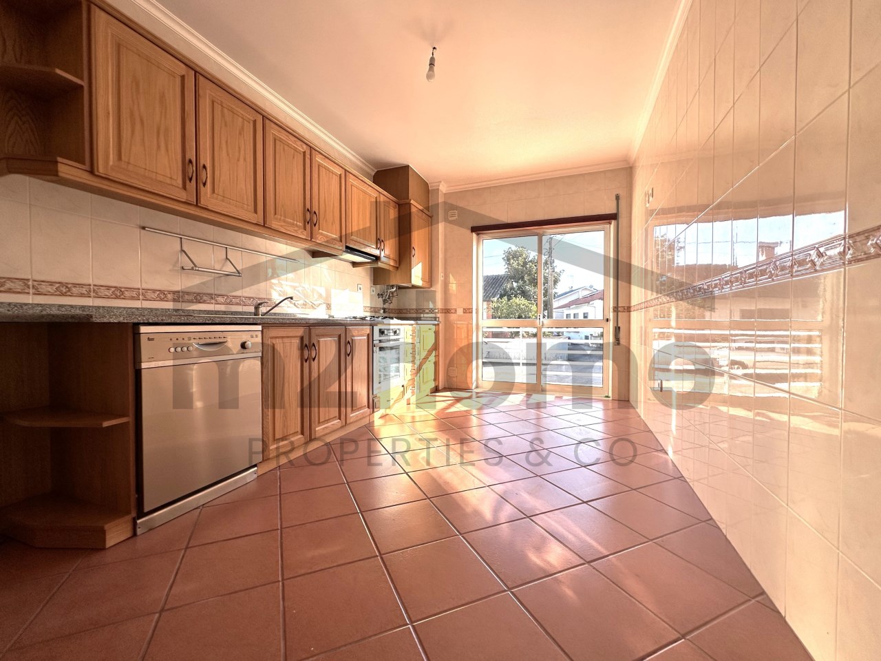 APARTAMENTO T3 PARA ARRENDAMENTO EM SOURE