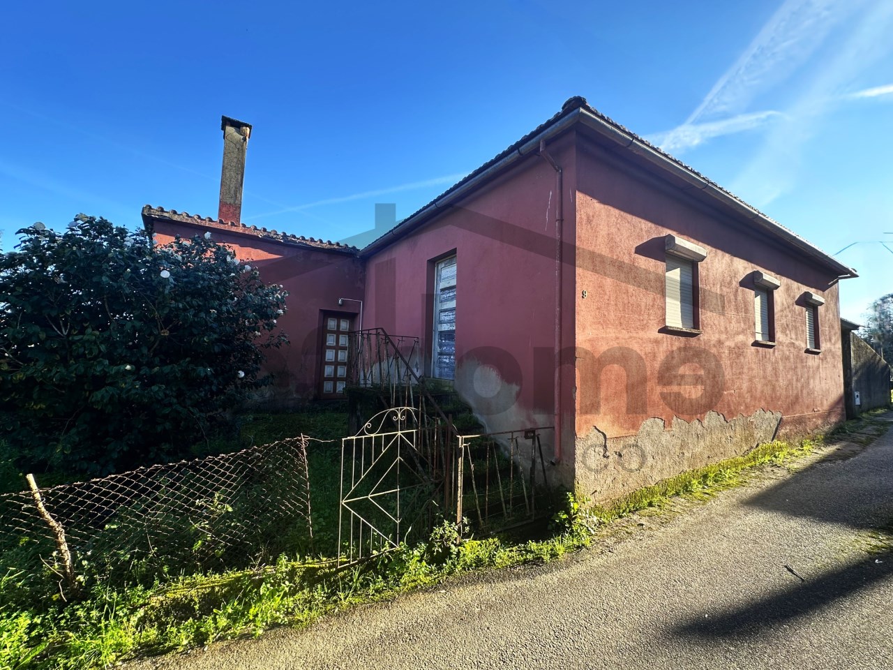 MORADIA PARA REABILITAÇÃO | 442 M² | TERRENO 1.600 M² | ALMAÇA - MORTÁGUA
